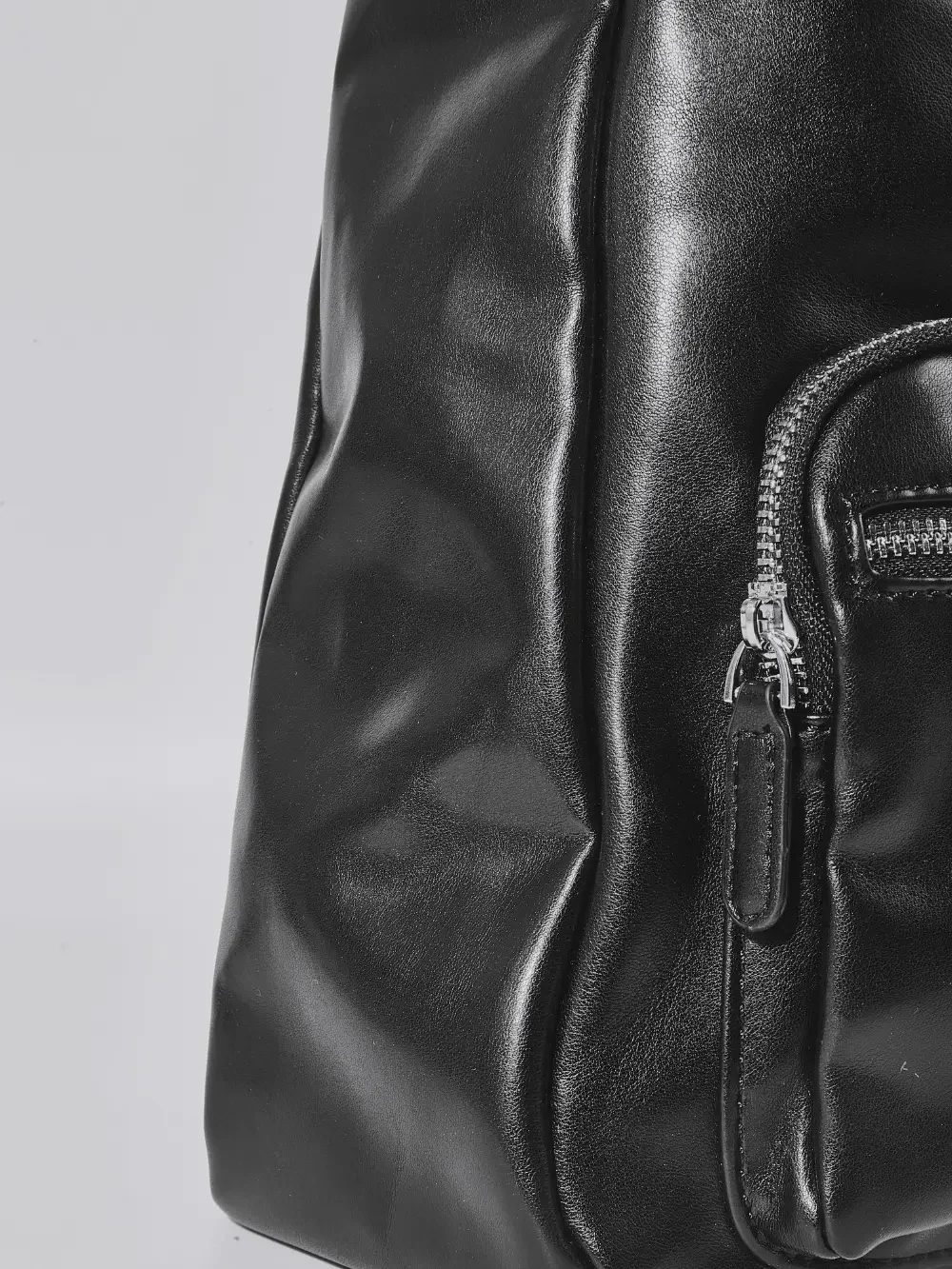 Claire Pocket Shoulder Bag - Image 5