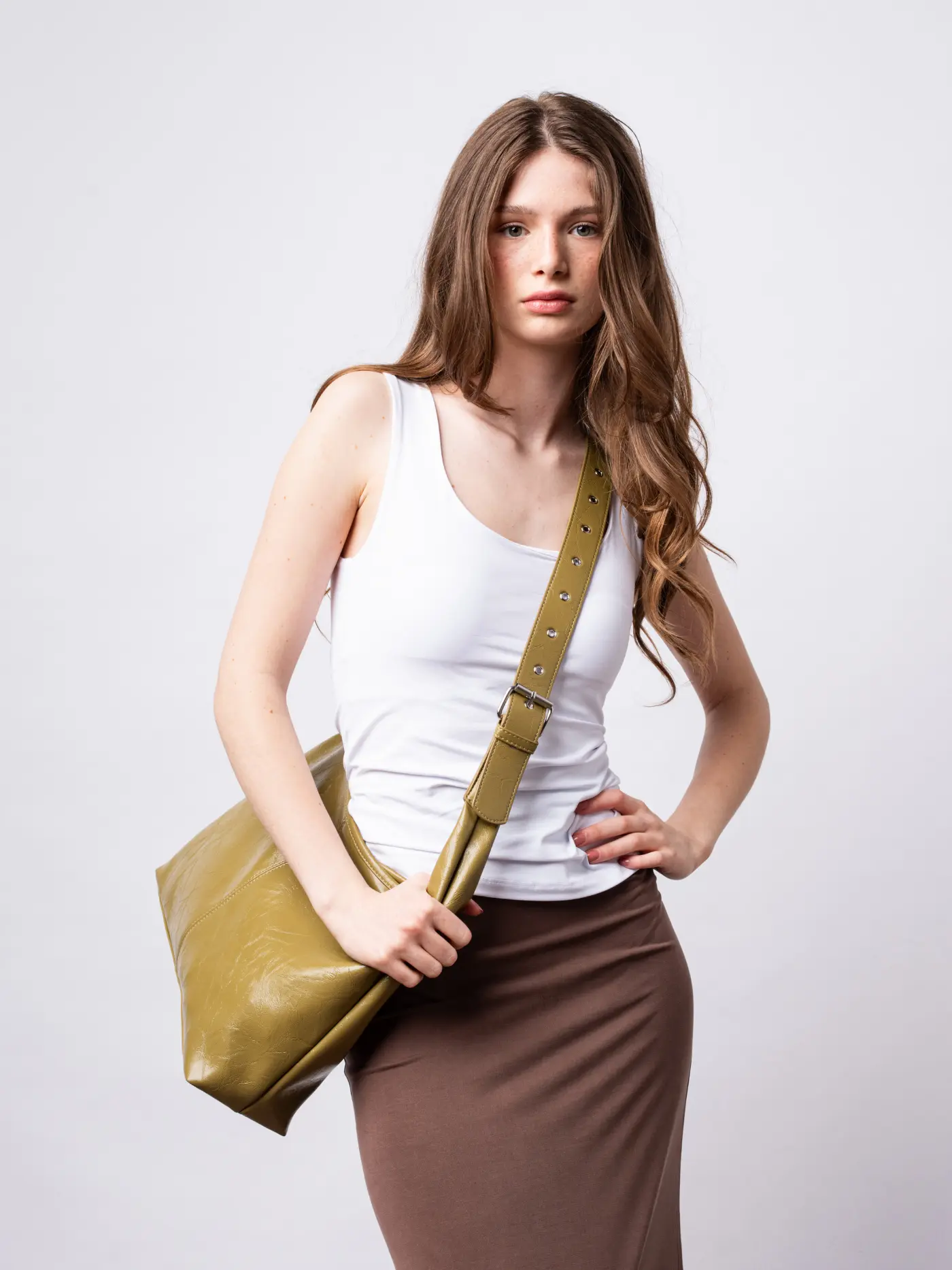 Crossbody Scarlett Distressed Leather Tote - Image 25