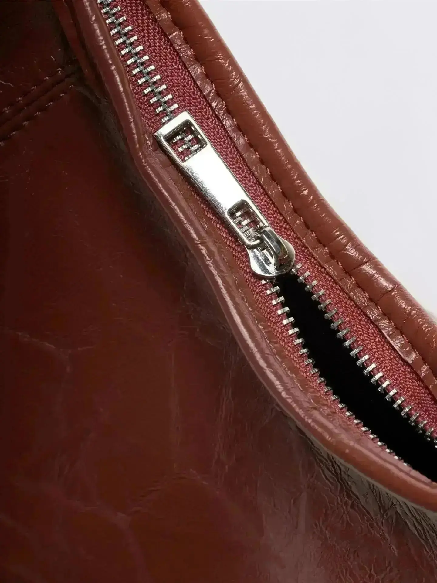 Scarlett Distressed Leather Tote - Image 120