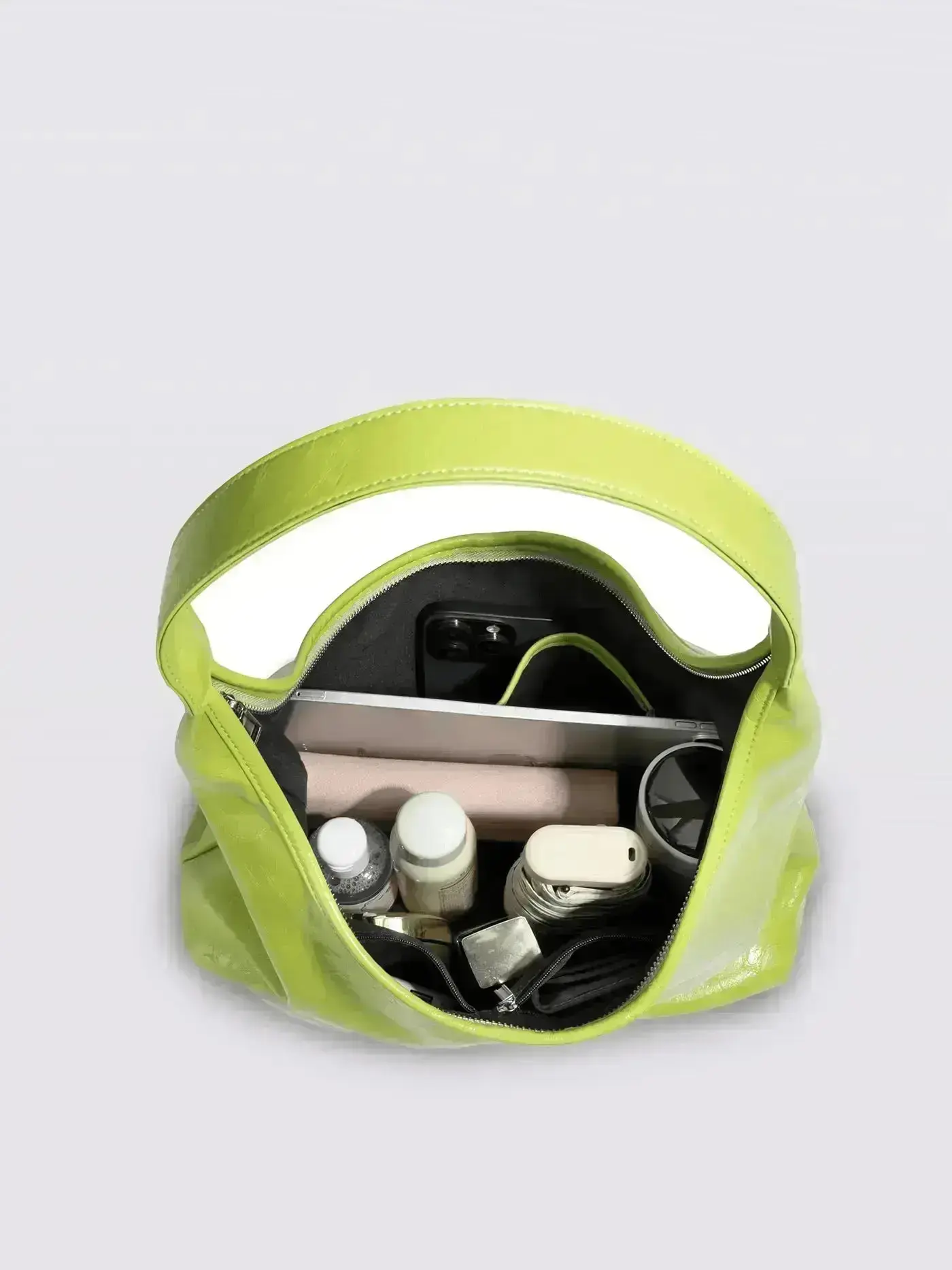 Scarlett Distressed Leather Tote - Image 143