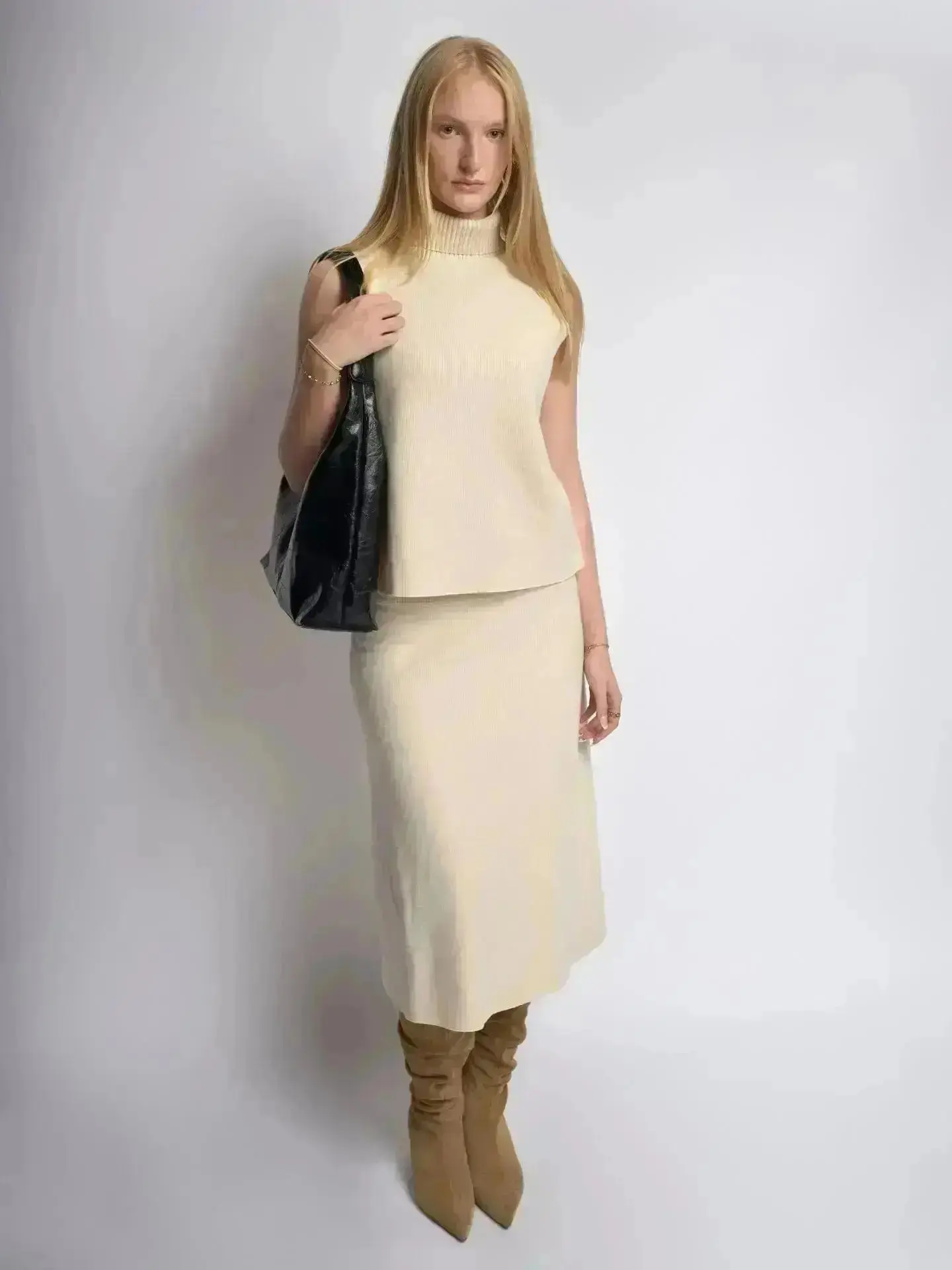 Scarlett Distressed Leather Tote - Image 3