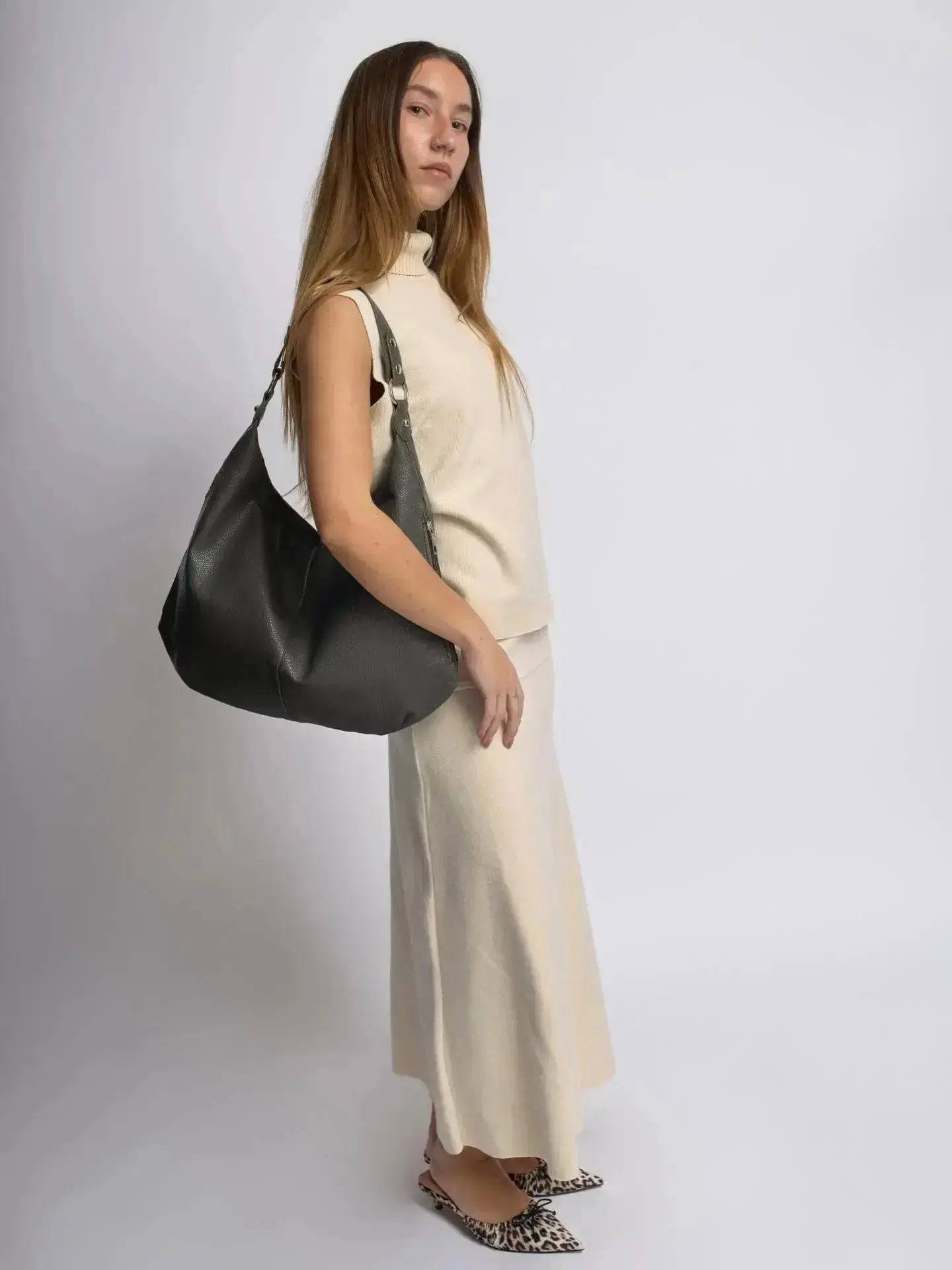 Sleek Kaia Bag - Image 22