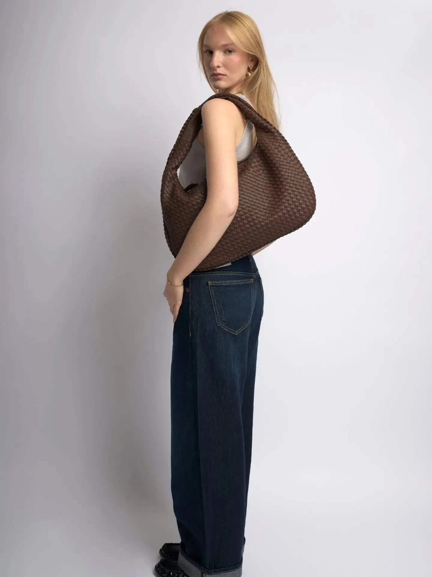 The One Shoulder Wonder - Image 22