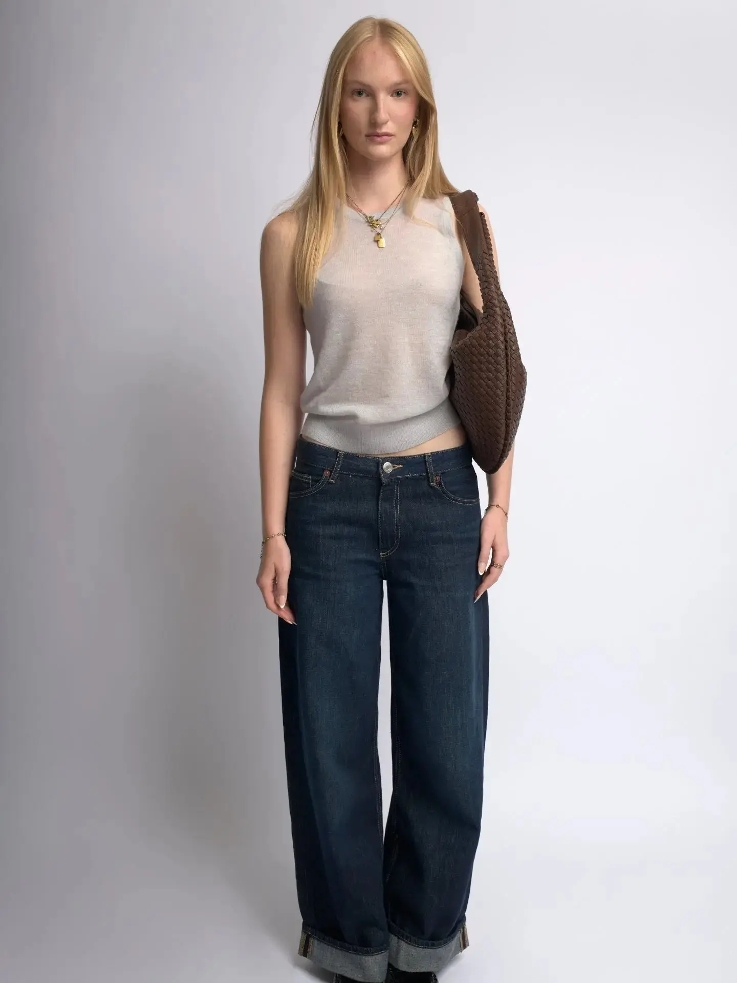 The One Shoulder Wonder - Image 23