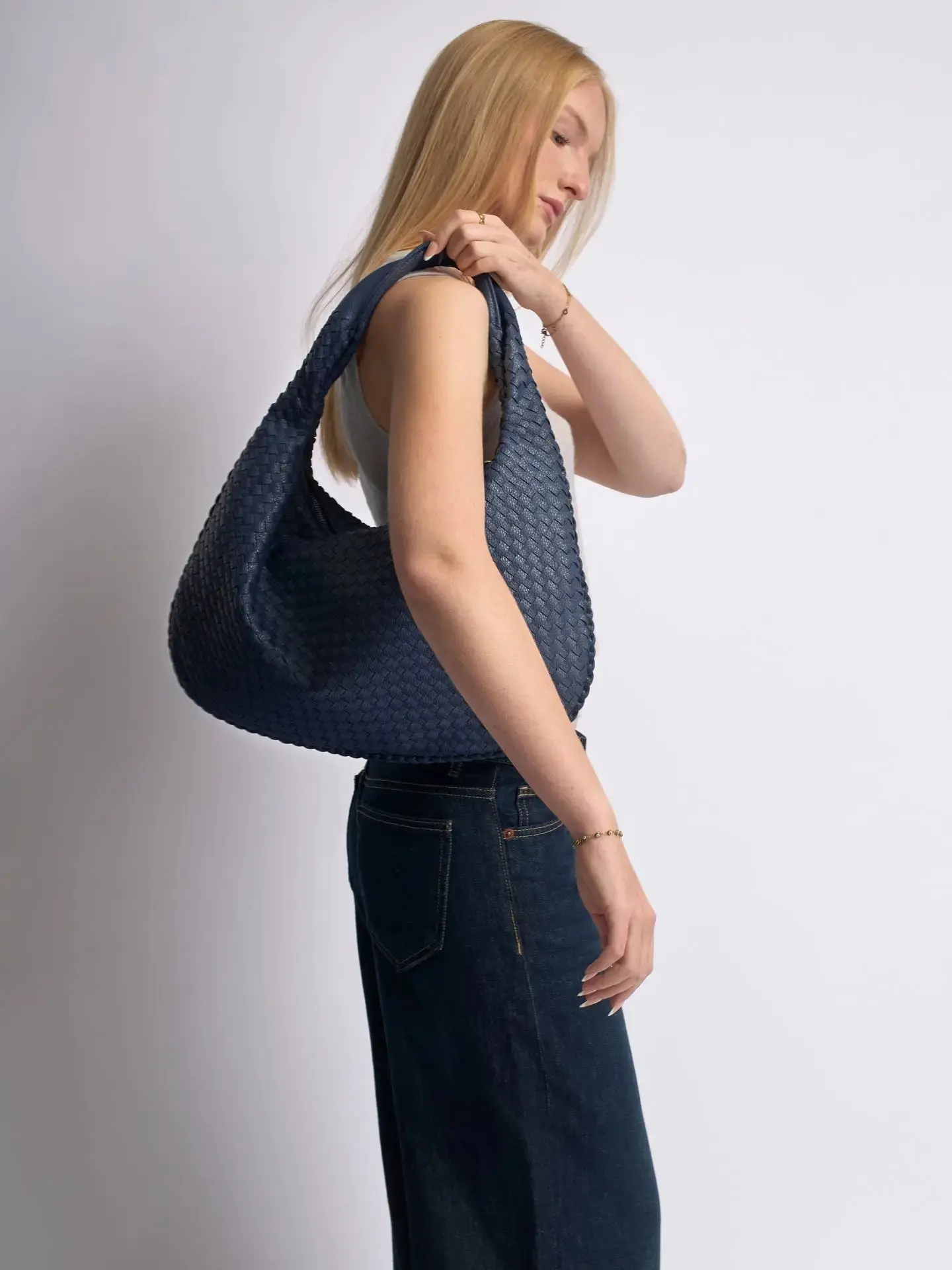 The One Shoulder Wonder - Image 28